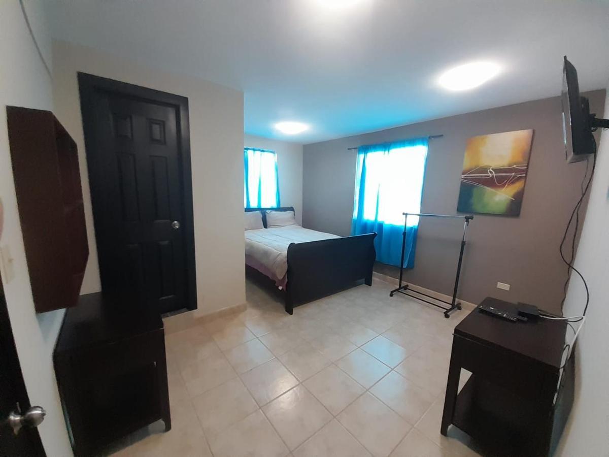 Departamentos Velasco Тихуана Экстерьер фото